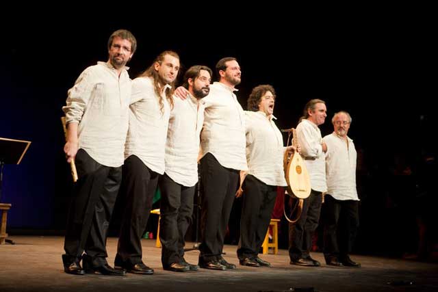 El 16 de diciembre de 2011 finaliza el ciclo 'Cita con las Músicas' en Sevilla con Artefactum