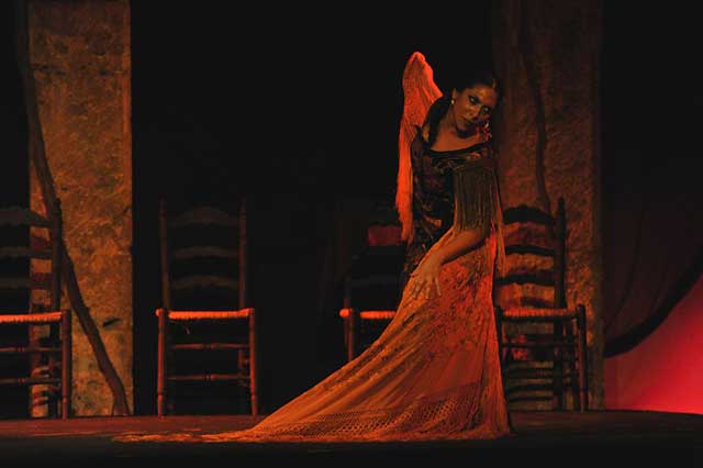 Fuensanta la Moneta en Sevilla, actuación el 19 de marzo de 2012 en el Teatro Lope de Vega de Sevilla
