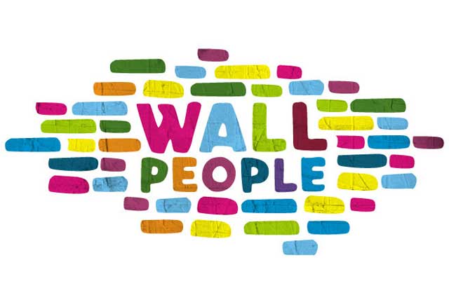 Arte urbano colectivo en Sevilla con 'El Mural de la Felicidad' de Wallpeople